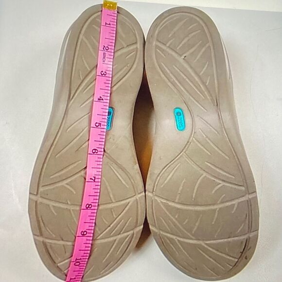 BZEES WOMEN SHOES SIZE 10B - Picture 10 of 11